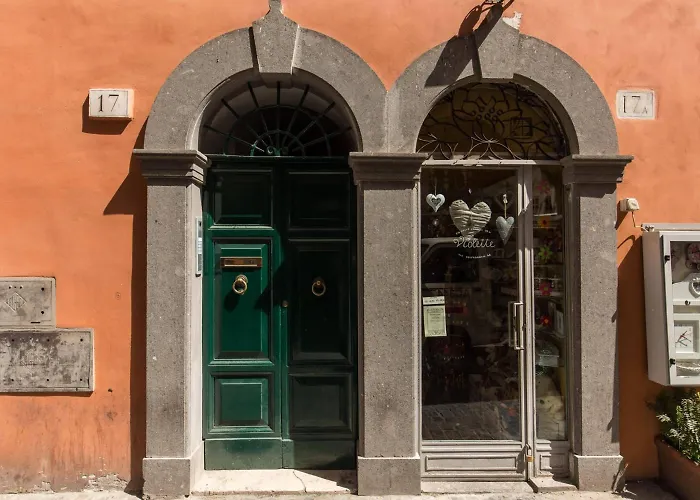 Piccolo Trevi 4*