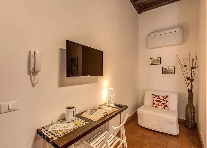 Piccolo Trevi 4*